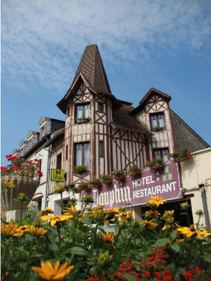 Logis Hotel Et Restaurant Du Dauphin ซี ภายนอก รูปภาพ
